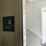 Boutique Nieuw Uilenburg 2* Ден Бош