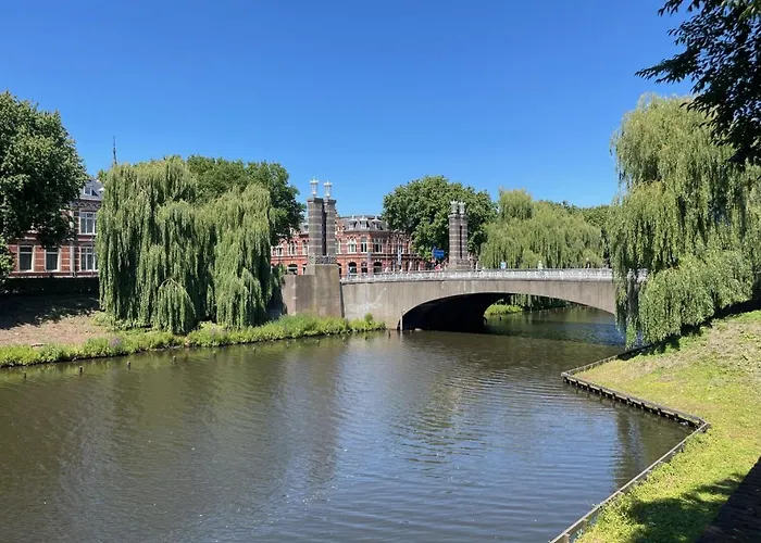 Hotell Boutique Nieuw Uilenburg 2*