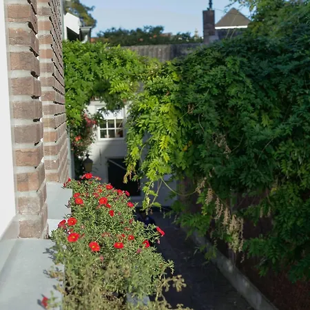 Boutique Nieuw Uilenburg Hotel 2*